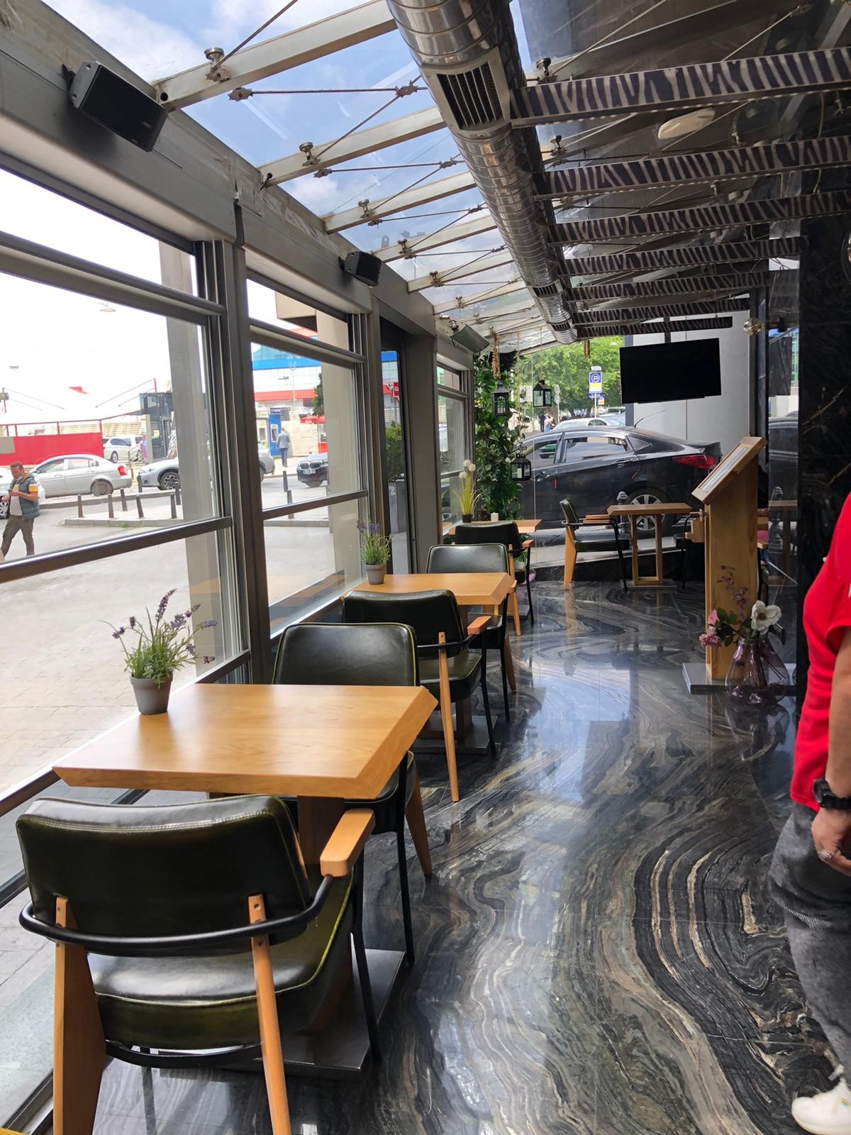 AHŞAP CAFE MASALARI - DERİ SANDALYE MODELLERİ 2022 AHŞAP CAFE MASALARI - DERİ SANDALYE MODELLERİ 2022