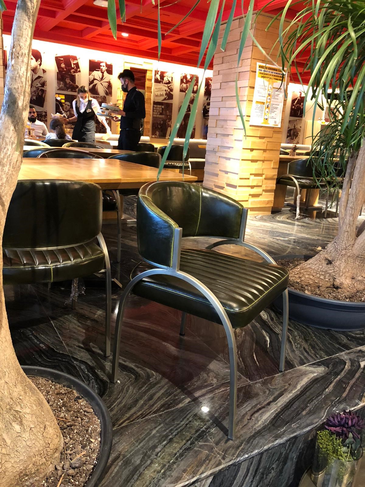 DERİ SANDALYE MODELLERİ - METAL AYAKLI CAFE SANDALYELERİ DERİ SANDALYE MODELLERİ - METAL AYAKLI CAFE SANDALYELERİ